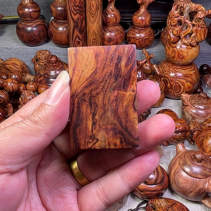 黄花梨/降香黄檀海南黄花梨油梨工艺品