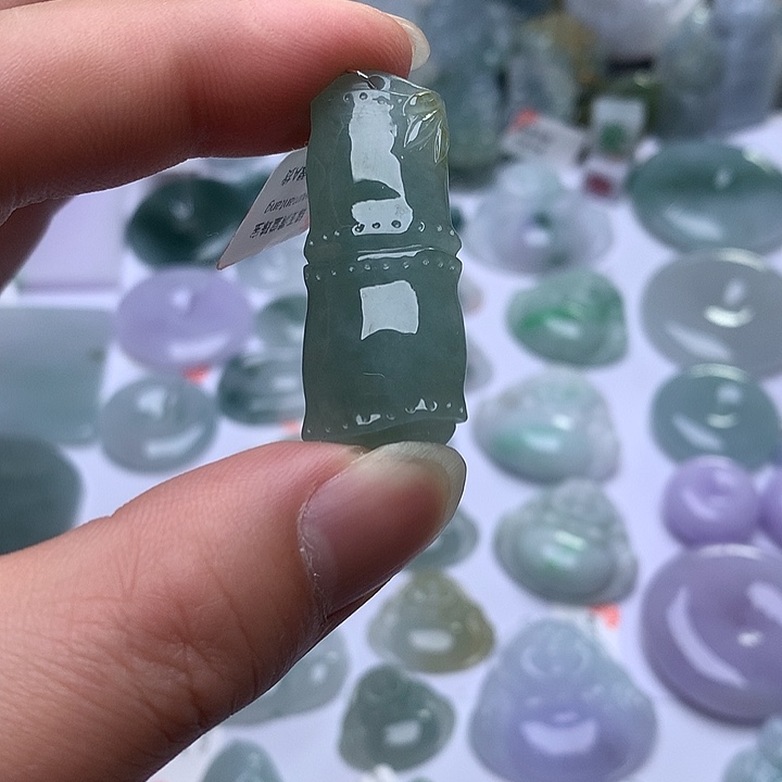 翡翠未镶嵌颈饰天然翡翠