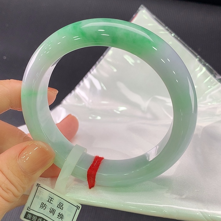 翡翠未镶嵌手镯正圈57-58