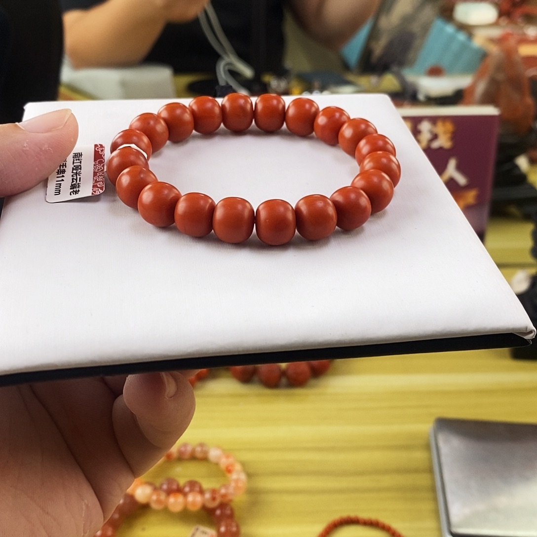 南红玛瑙未镶嵌手链