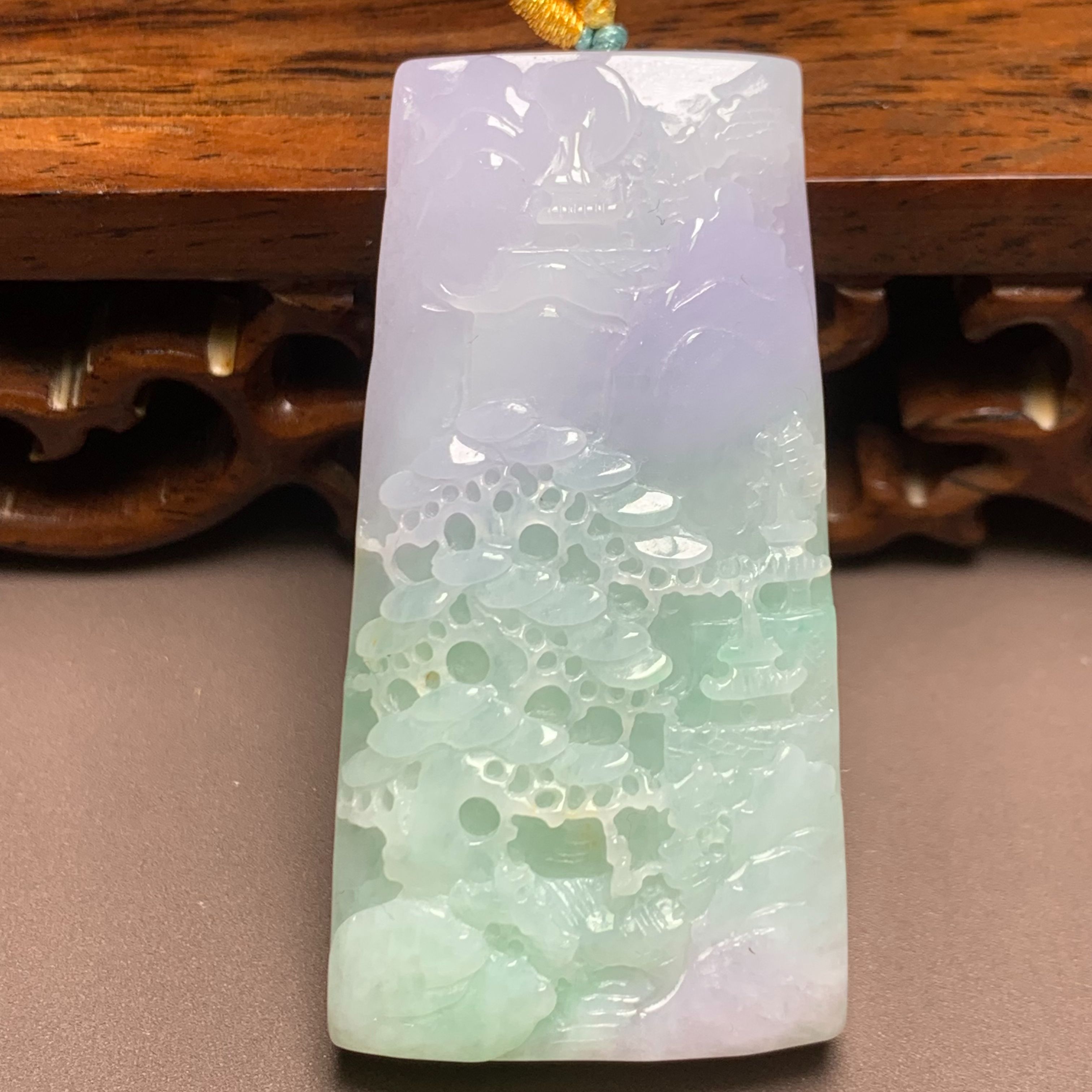 A586珠宝玉石A货翡翠吊坠