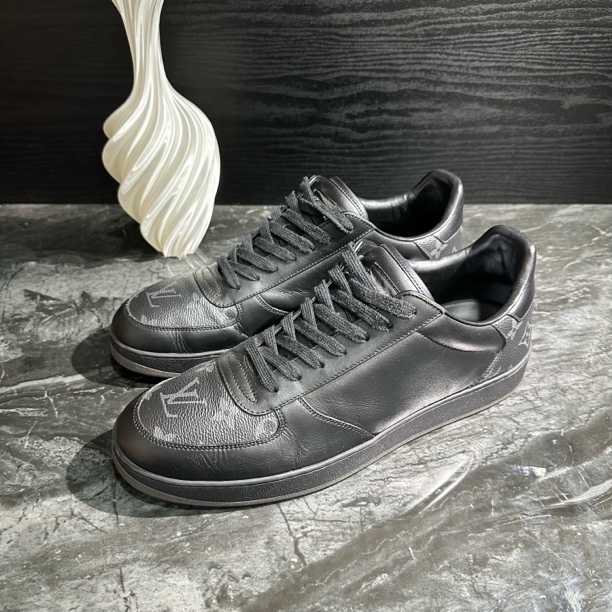 95新 LouisVuitton/路易威登 42.5码/黑色老花低帮板鞋