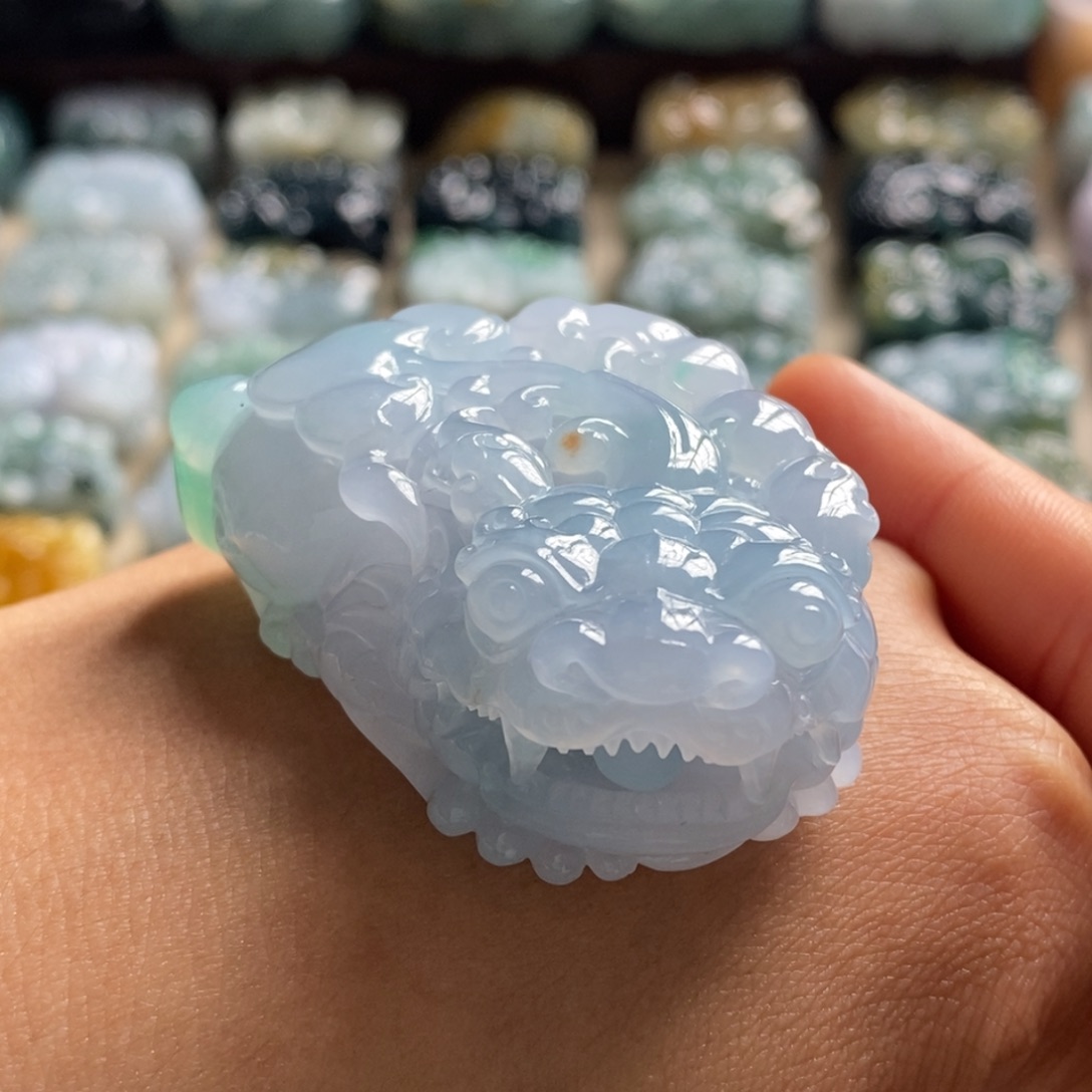 翡翠未镶嵌颈饰天然翡翠貔貅吊坠