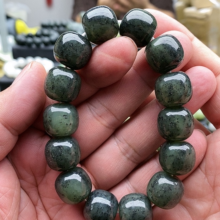 【闪购商品】未镶嵌手链和田玉16qinghua