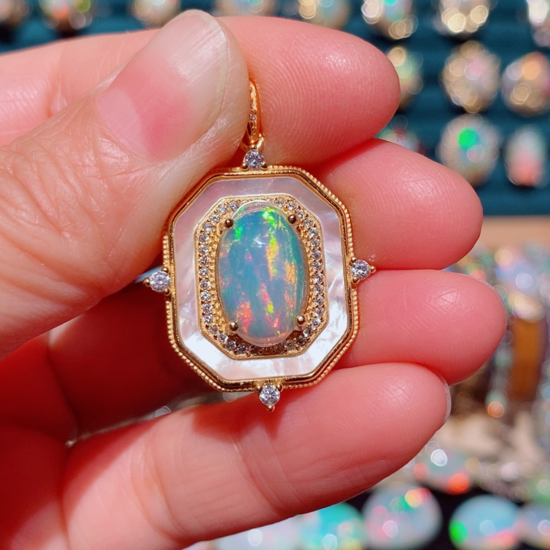 欧泊欧泊吊坠银S925镶嵌