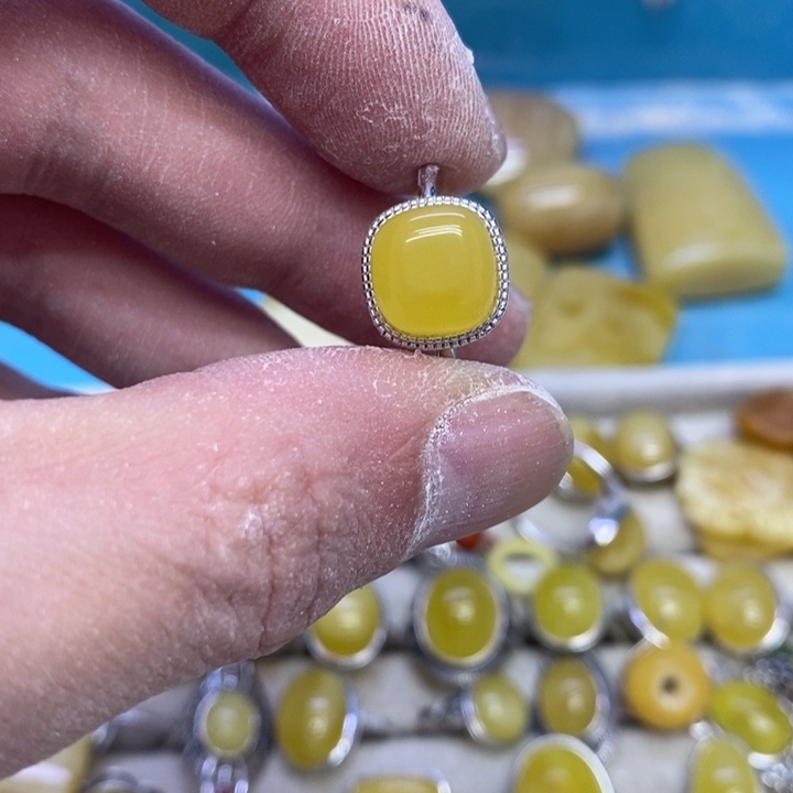 蜜蜡裸石银S925镶嵌戒指