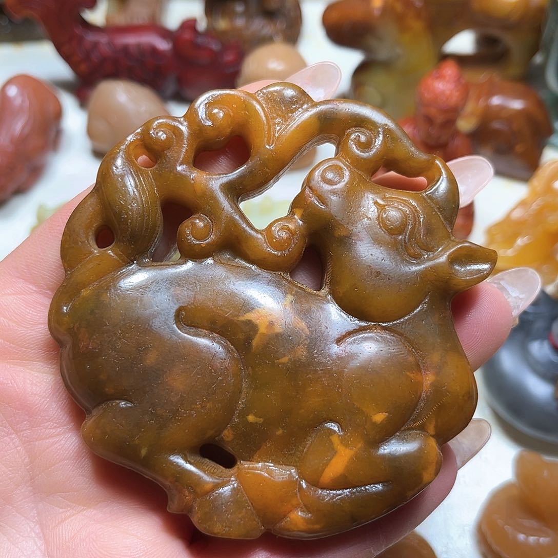 白玉菩提吊坠白玉菩提吊坠