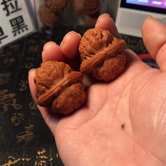 文玩核桃把件元宝39mm