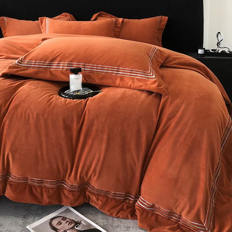 星河三拼刺绣德芙绒婴儿宝宝绒冬季加厚轻奢极简四件套