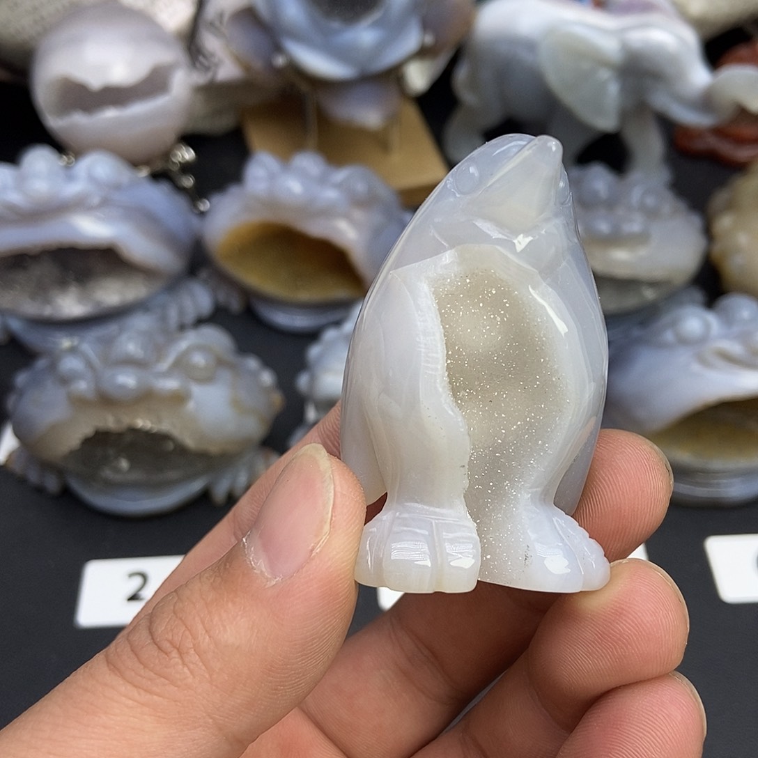 玛瑙/玉髓未镶嵌珠宝奇石