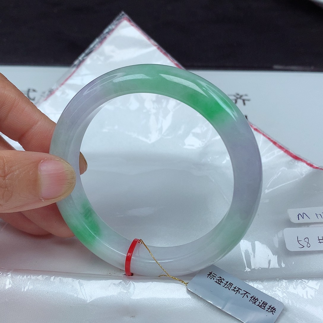 翡翠手镯未镶嵌58圈1313