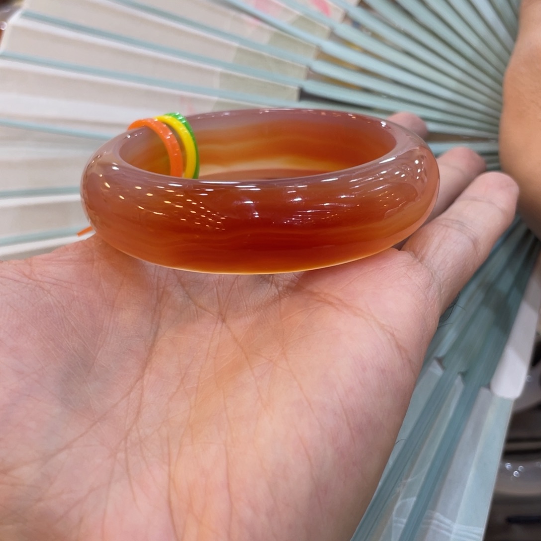 玛瑙/玉髓手镯未镶嵌