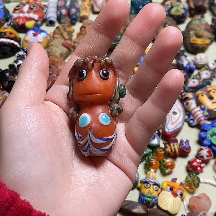 琉璃颈饰小精灵娃娃