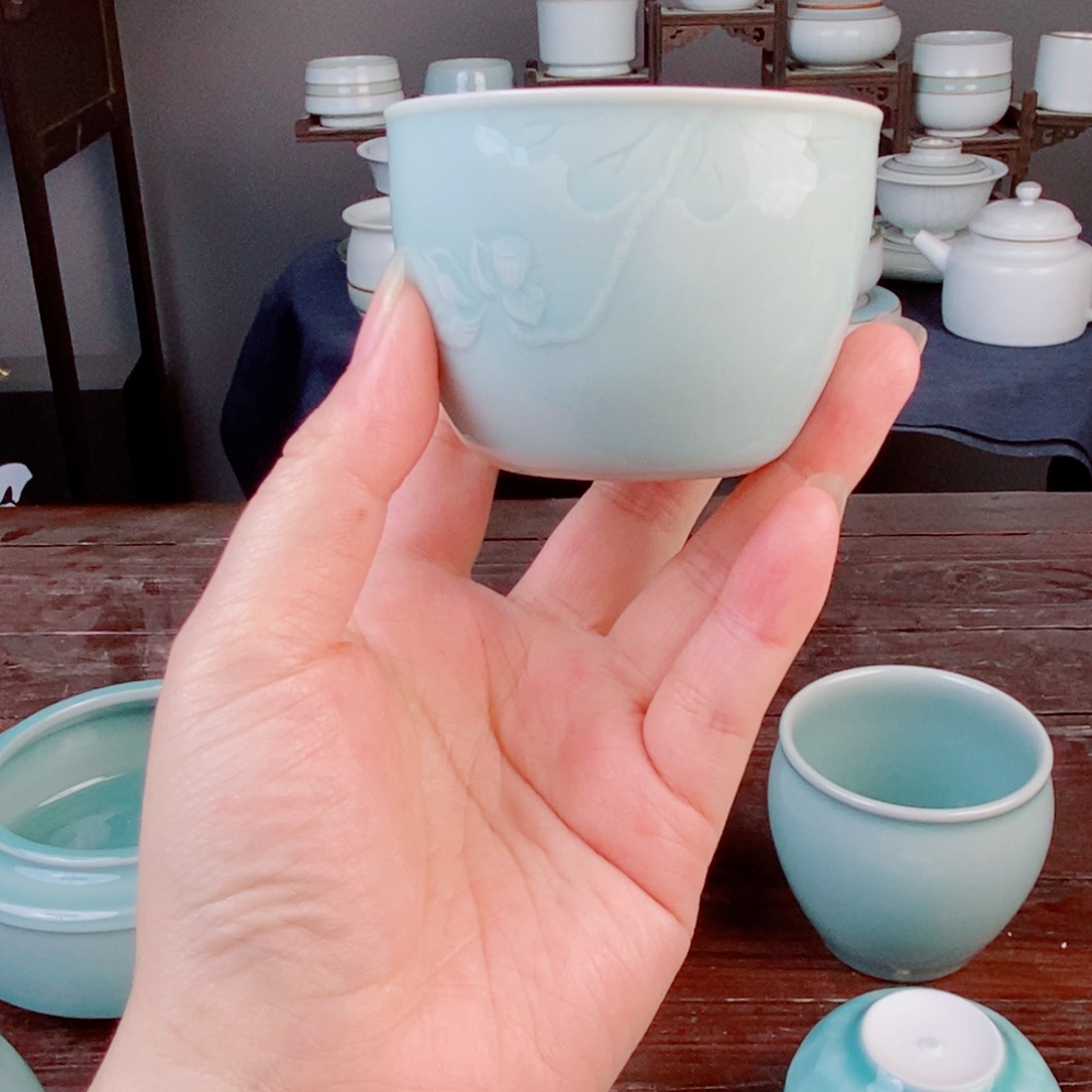 朱砂胎粉青釉 缸杯刻花 不开片 