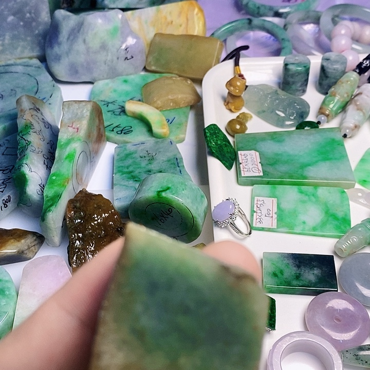 翡翠散珠天然翡翠A货挂件