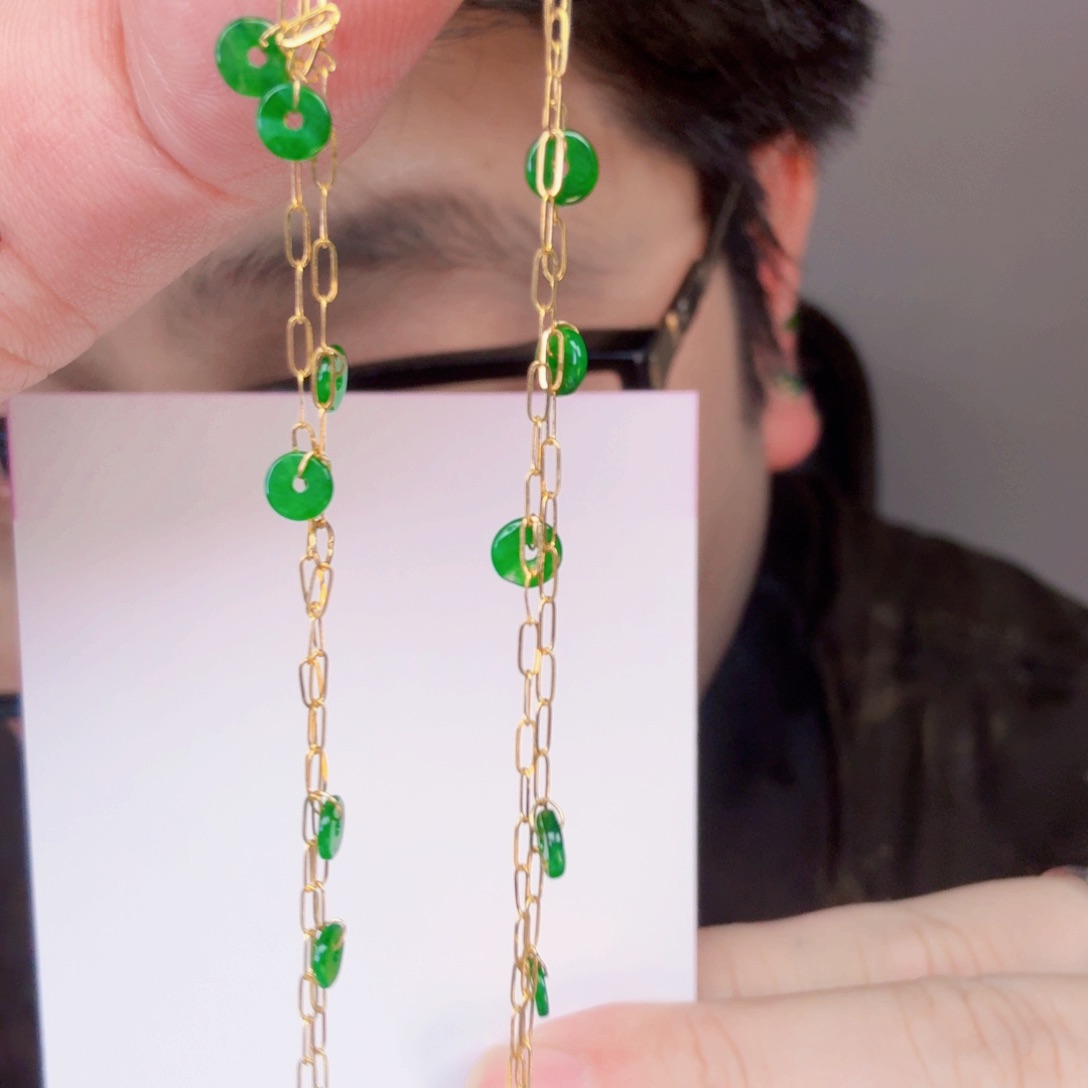 翡翠18K金镶嵌颈饰一个