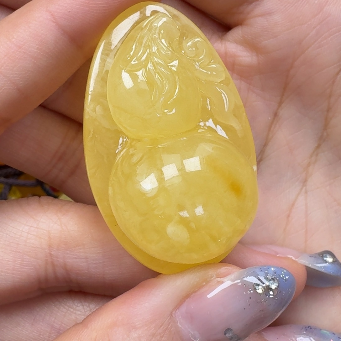 琥珀未镶嵌珠宝奇石