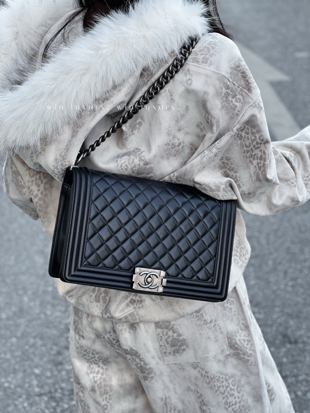 95新 Chanel/香奈儿 香奈儿黑银羊皮中大号leboy单肩斜挎包 23开