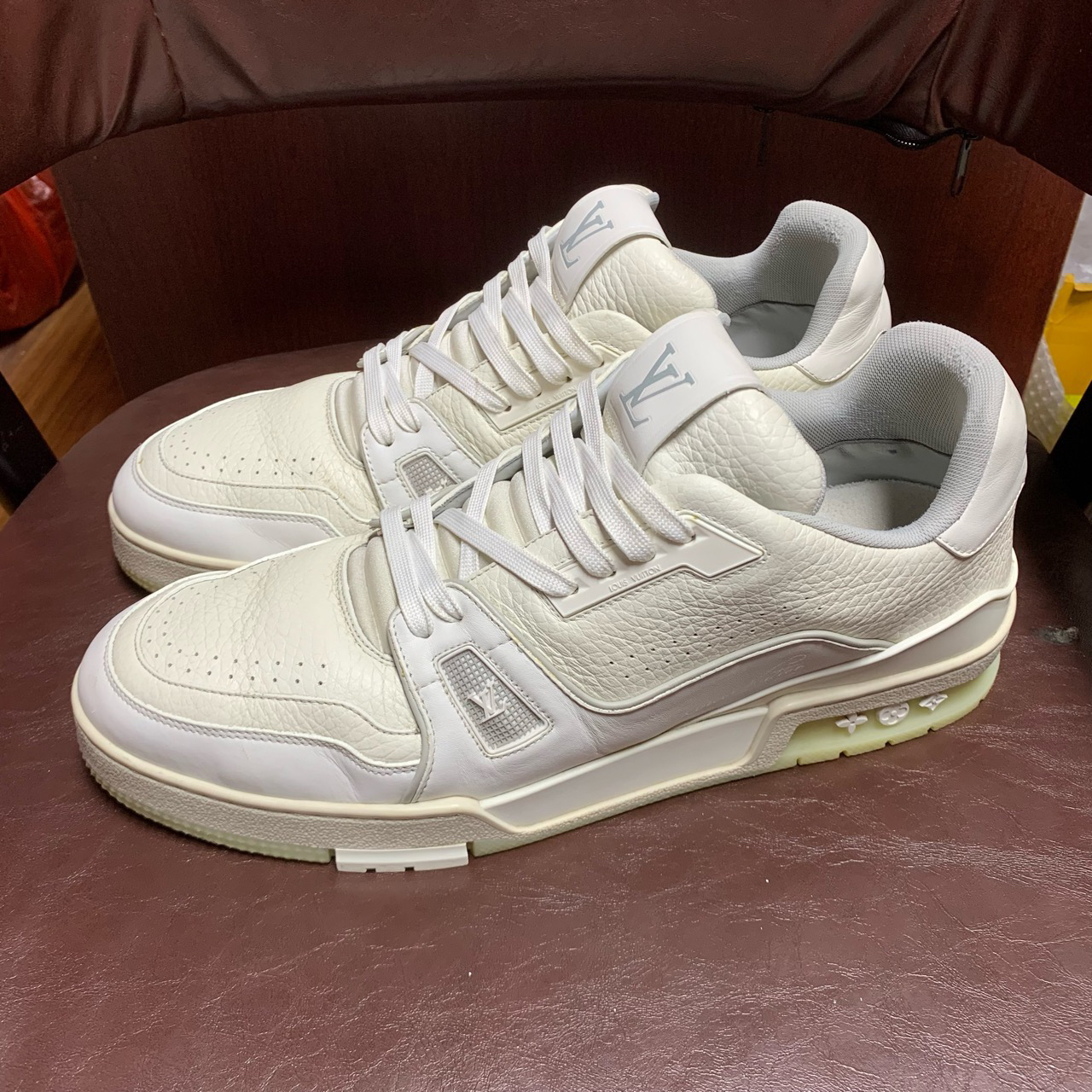 95新  鞋 lv Trainer 白水泥 10码原盒配件 