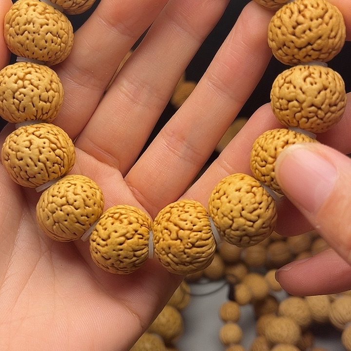 阿***"桃核吊坠桃核手串