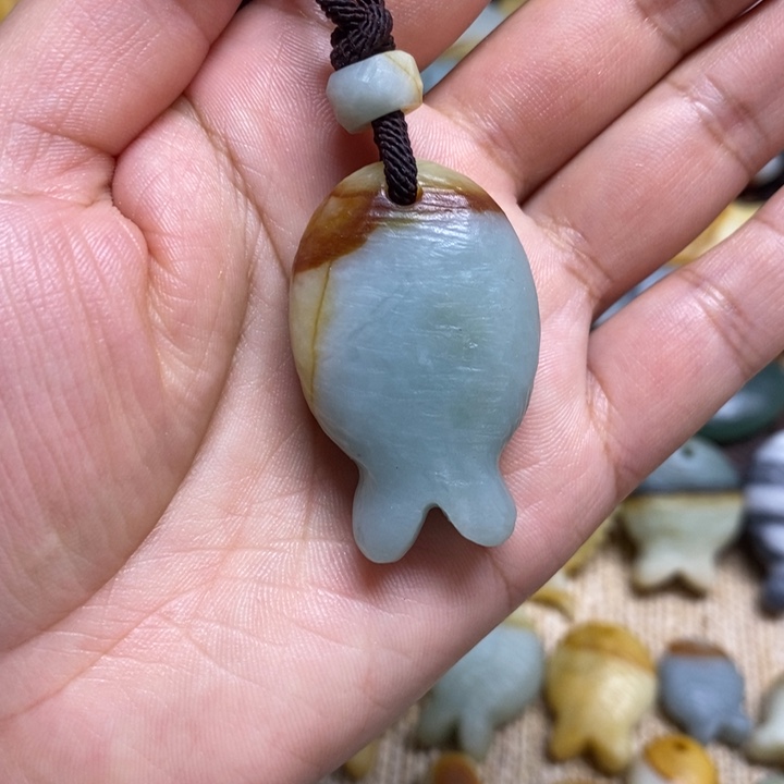 蛇纹石玉未镶嵌吊坠(不含链)