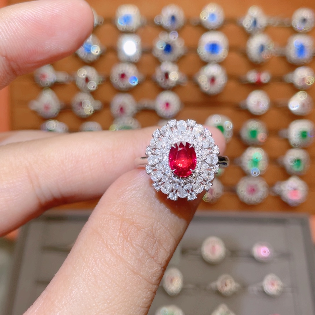 红宝石戒指18K金镶嵌1.08ct 无烧鸽血