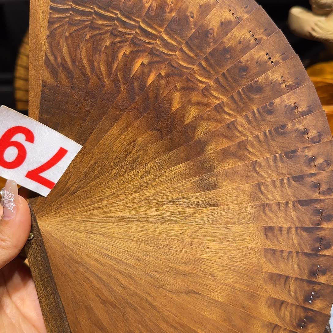 金丝楠星*一金丝楠手把件