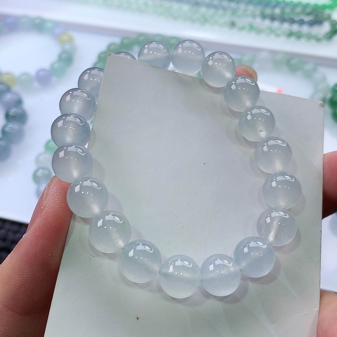 翡翠手链未镶嵌翡翠