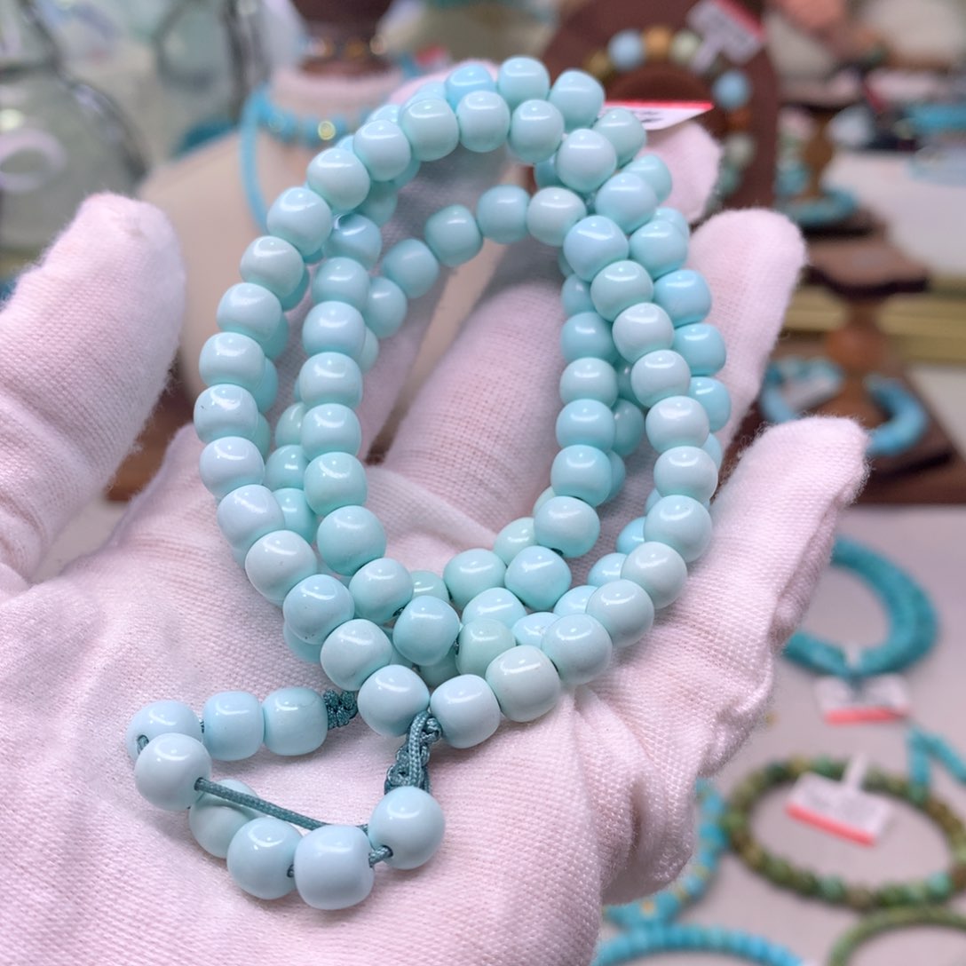 绿松石配饰未镶嵌?**?