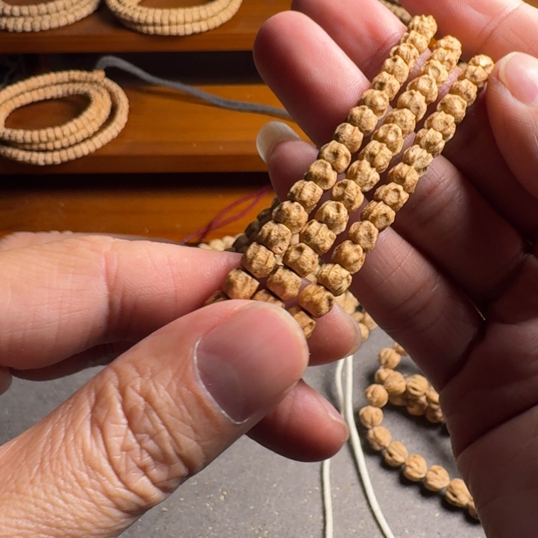 柏香籽/百香籽手串5.8毫米