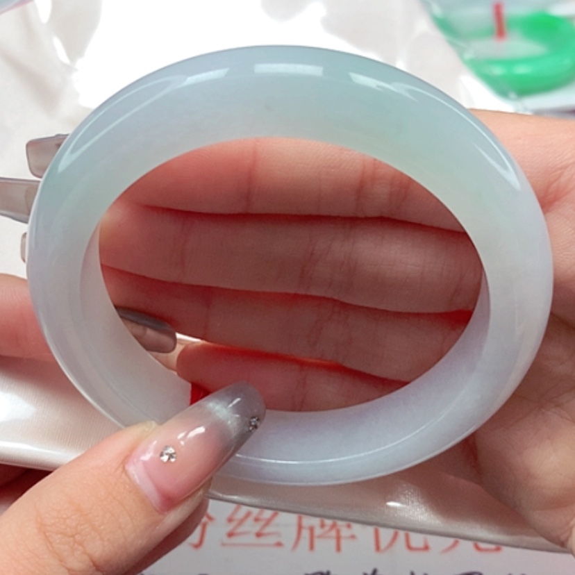 【闪购商品】翡翠手镯未镶嵌58圈
