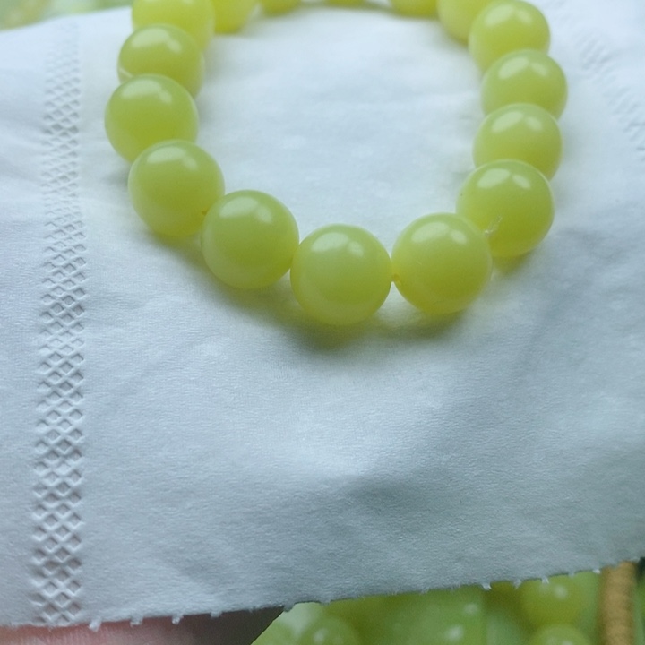 布新疆黄玉手串卡12