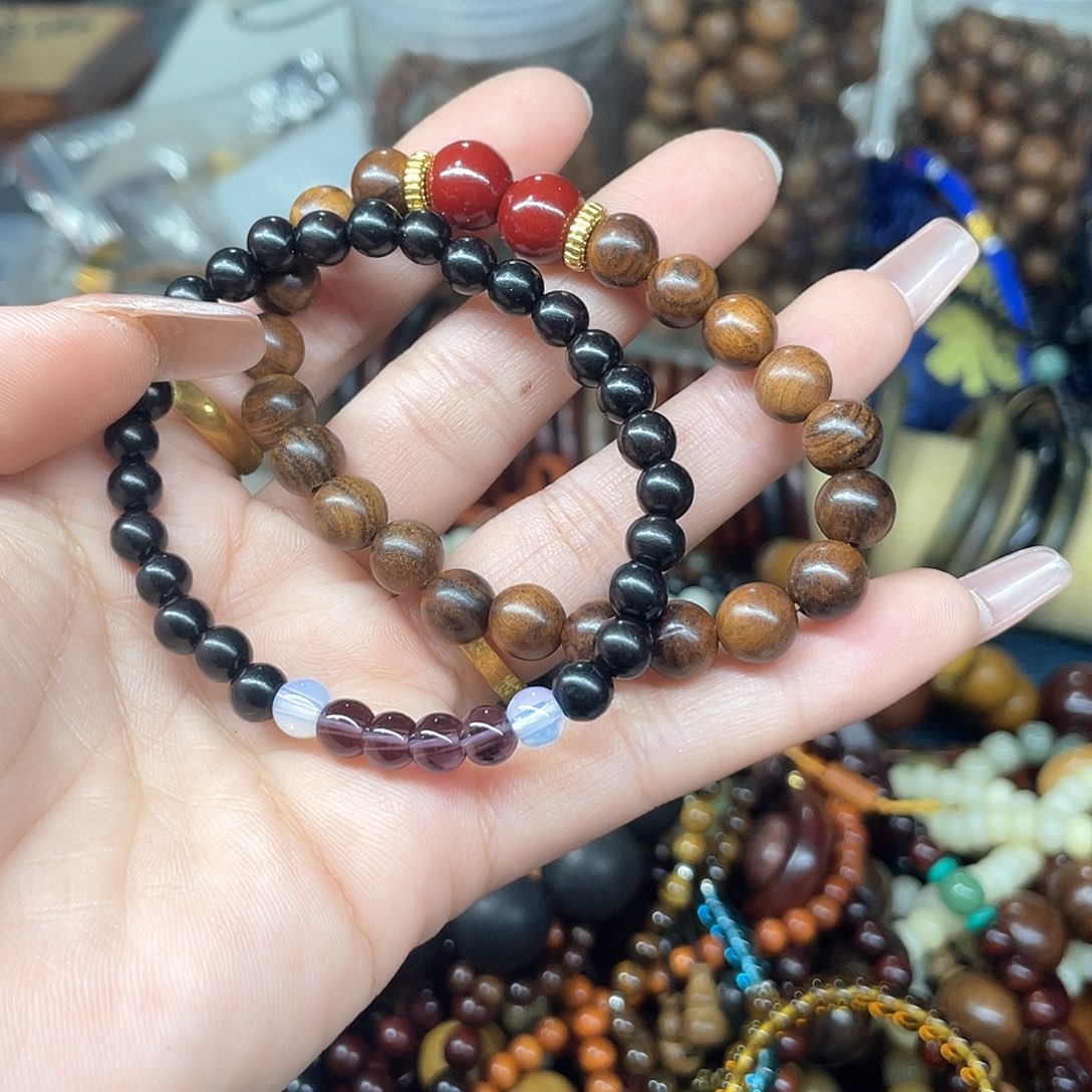 维腊木（绿檀）无事牌