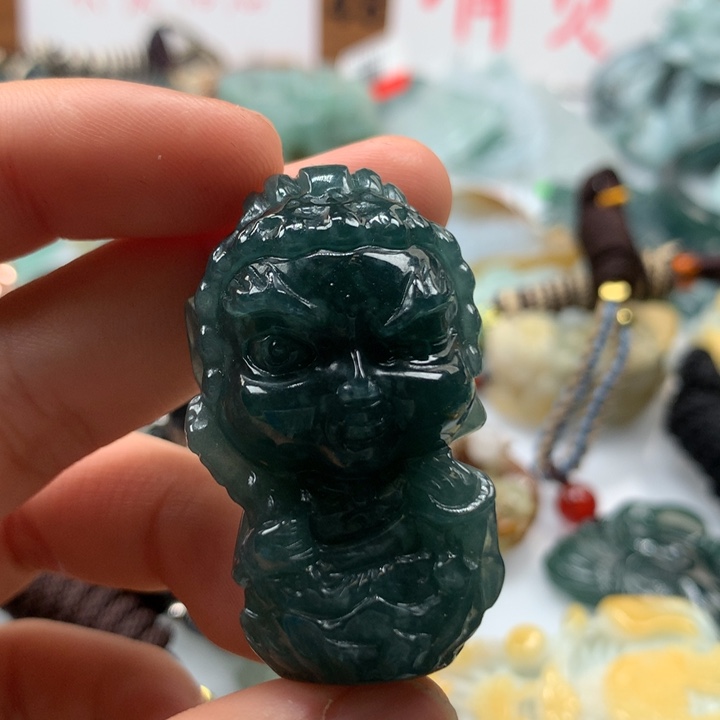 翡翠颈饰未镶嵌保真天然A货翡翠