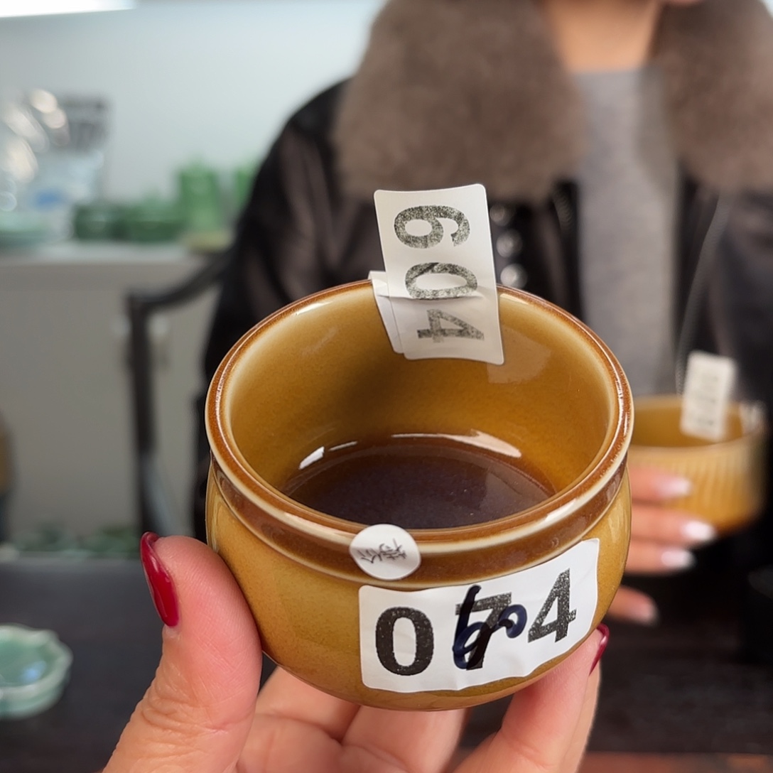 横***树龙泉云间青瓷小米茶器