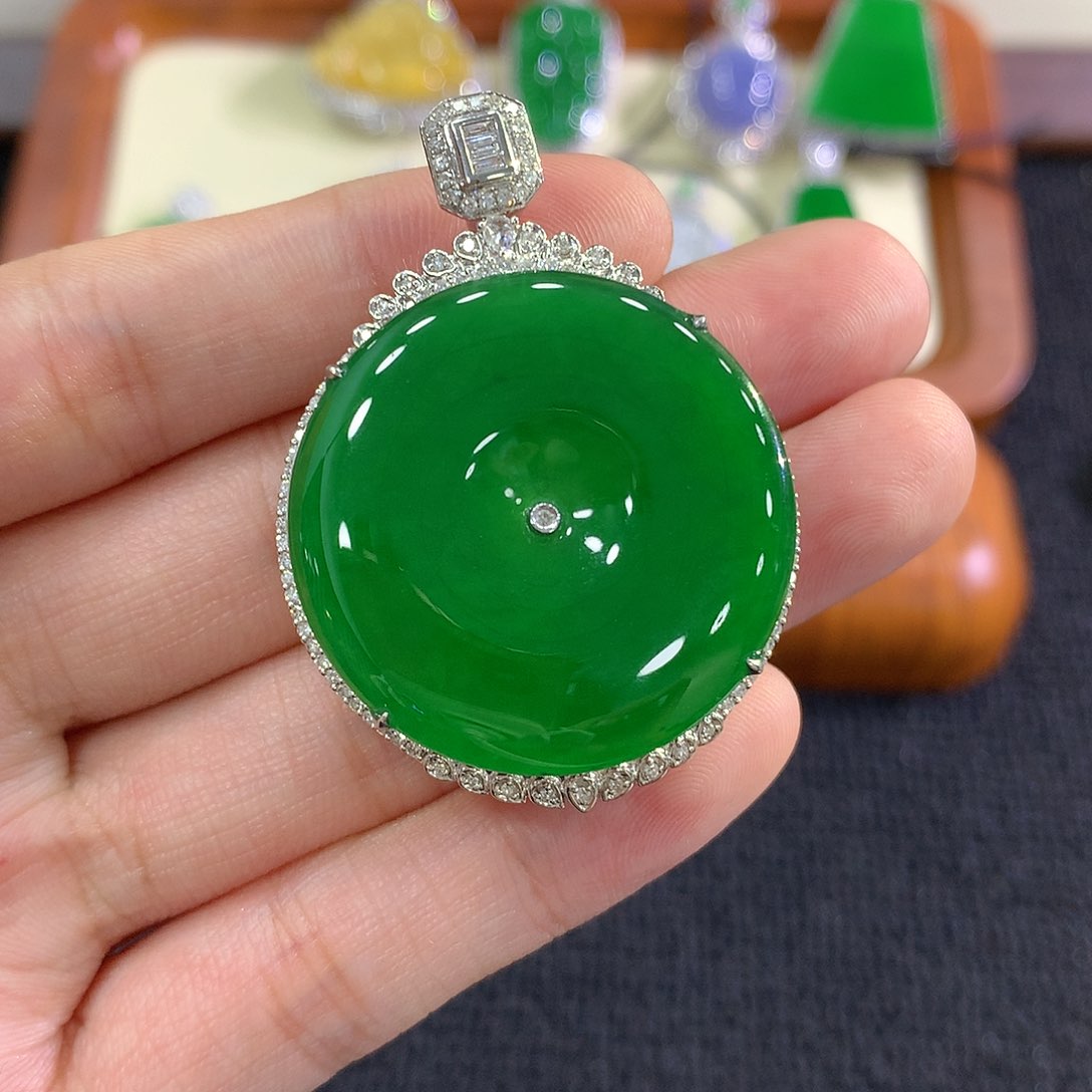 【闪购商品】翡翠18K金镶嵌吊坠(不含链)平安扣