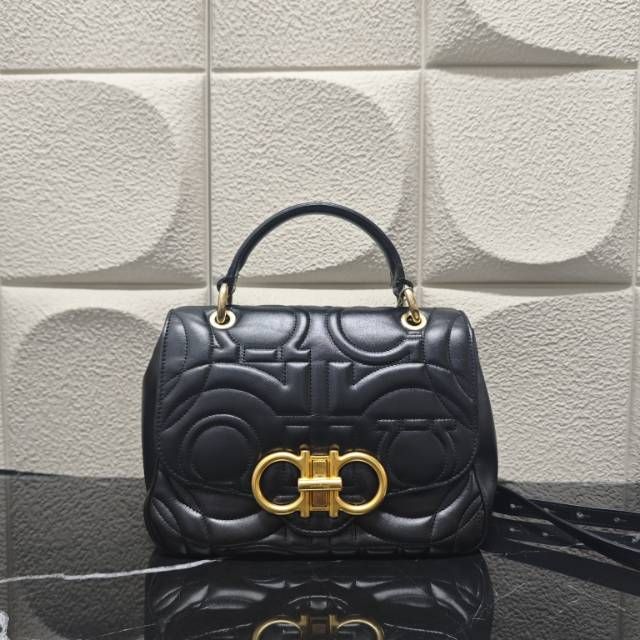 95新/菲拉格慕/C14043999596/[251204CZ02]