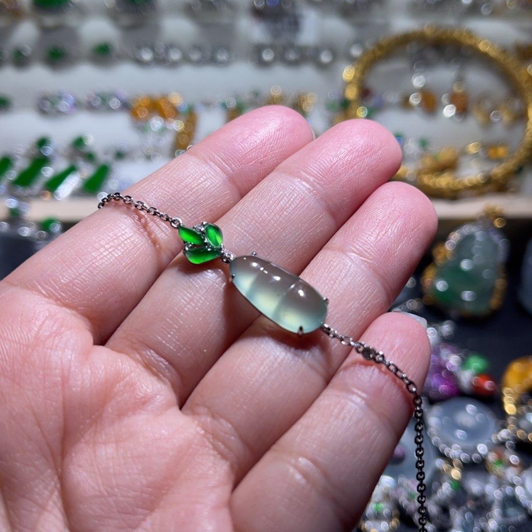 翡翠手链18K金镶嵌福豆手链