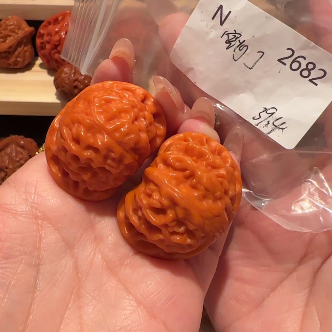 博***仔文玩核桃吊坠玉化宫灯39精品