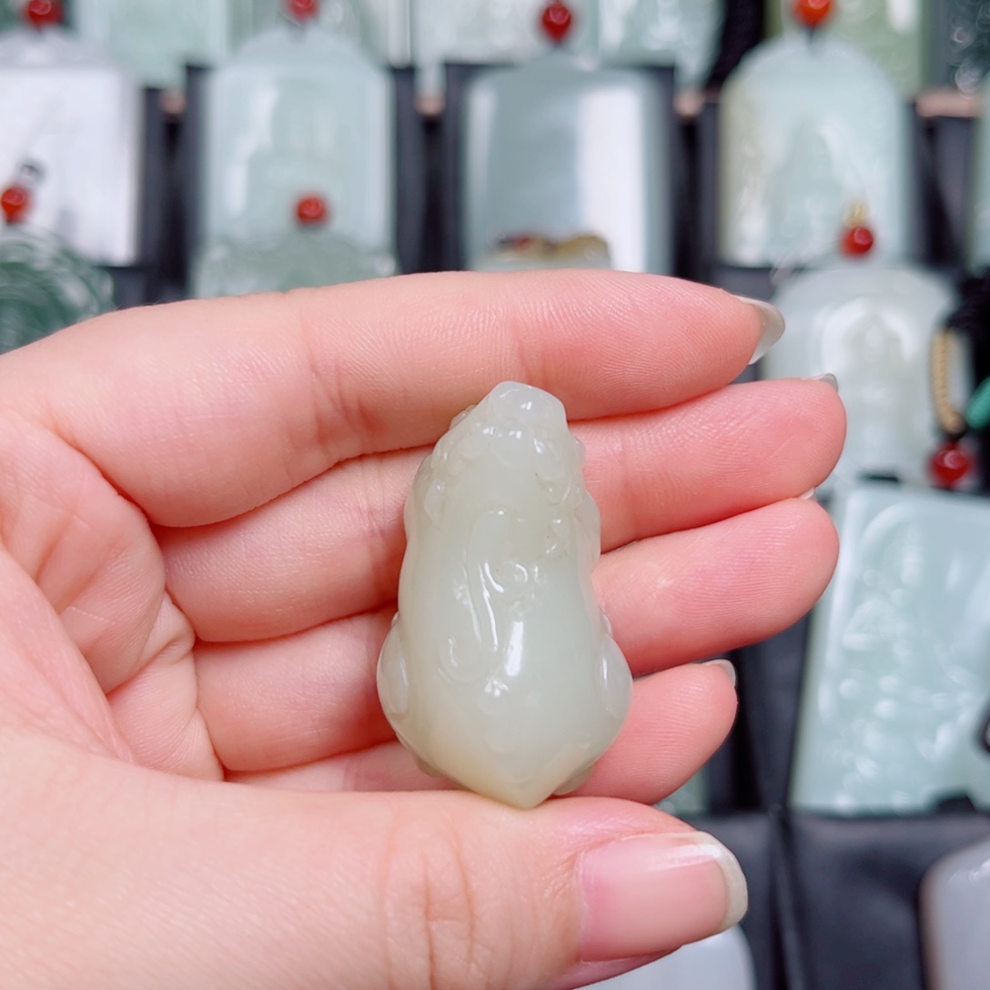 和田玉未镶嵌挂件