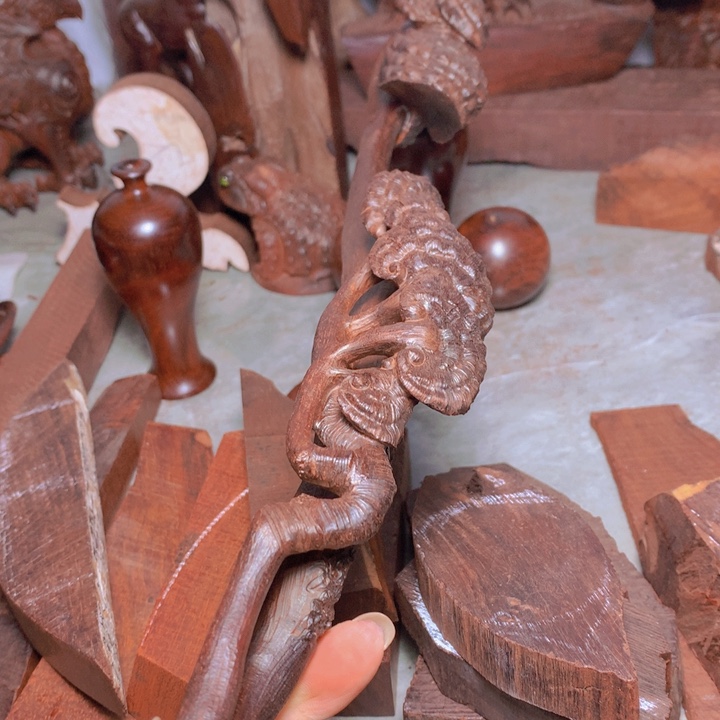 檀香紫檀（小叶紫檀）金**烊