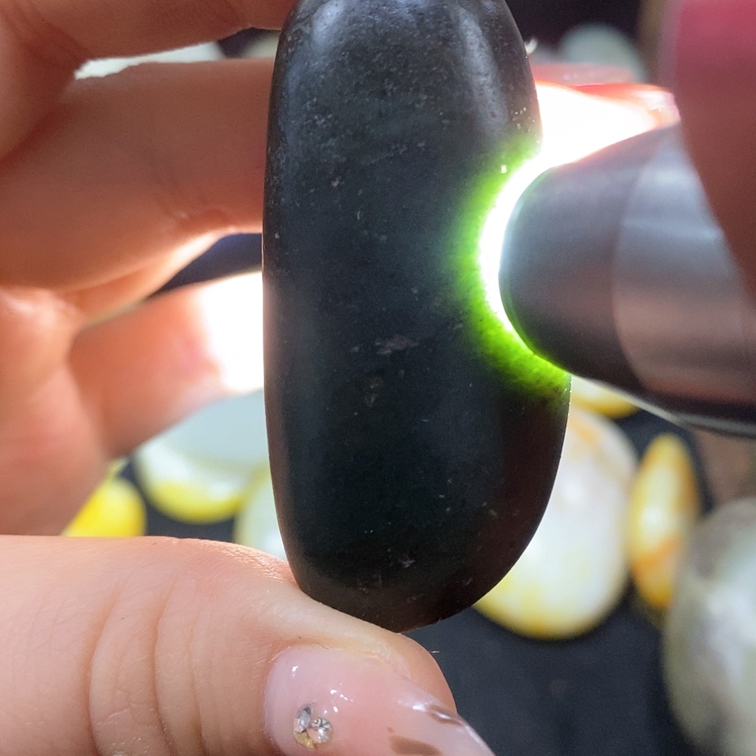 未镶嵌和田玉（糖玉）挂件