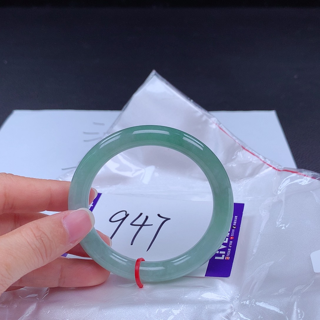 翡翠手镯未镶嵌手镯001499