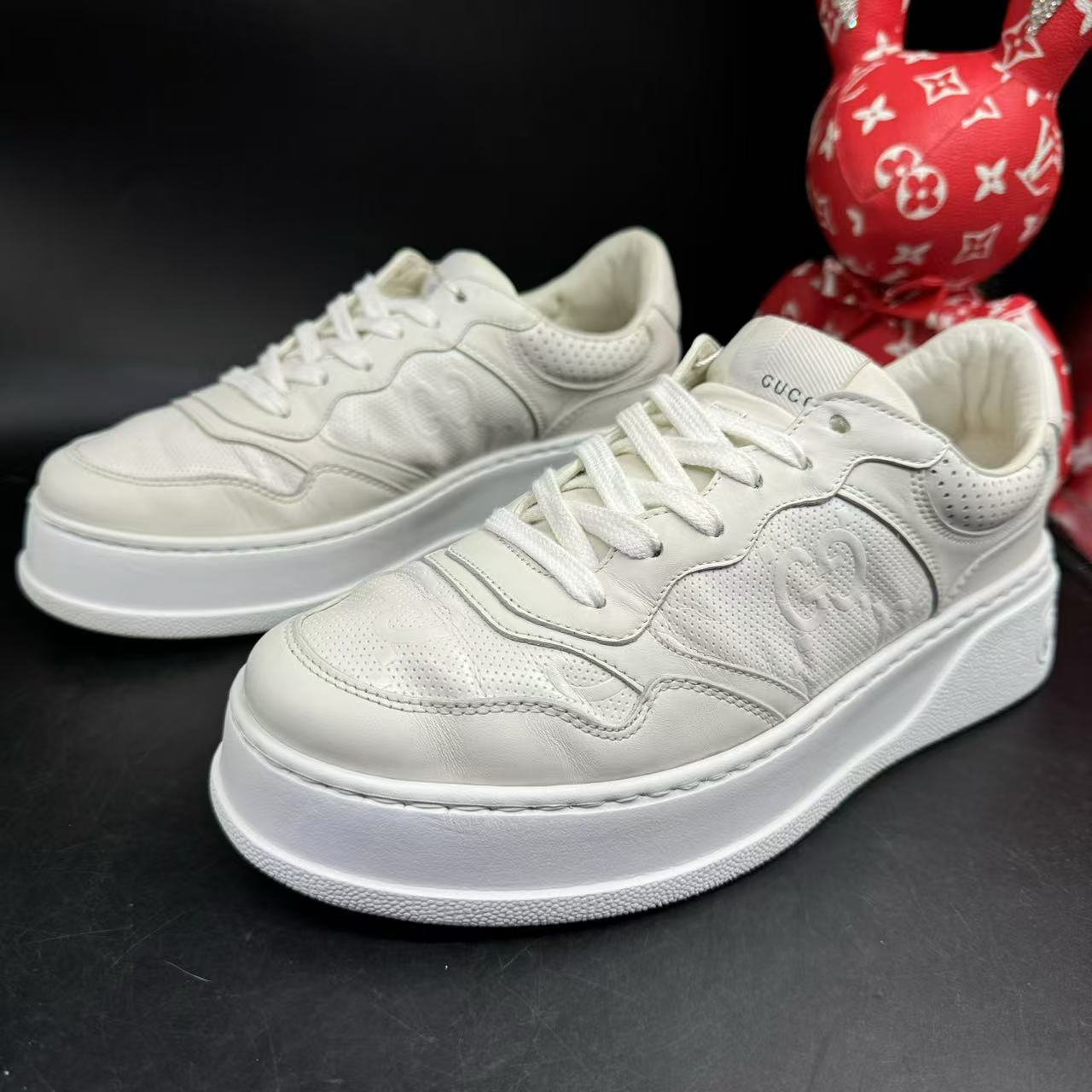 95新 GUCCI/古驰 【AO特惠】40.5欧码 男白色印花厚底舒适饼干鞋