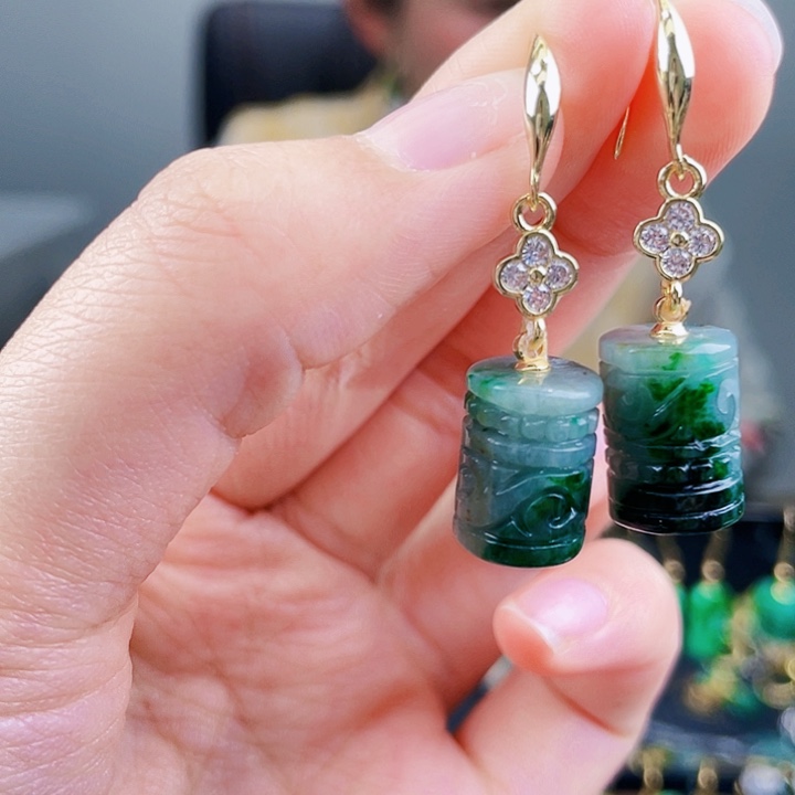 翡翠耳饰未镶嵌饰品