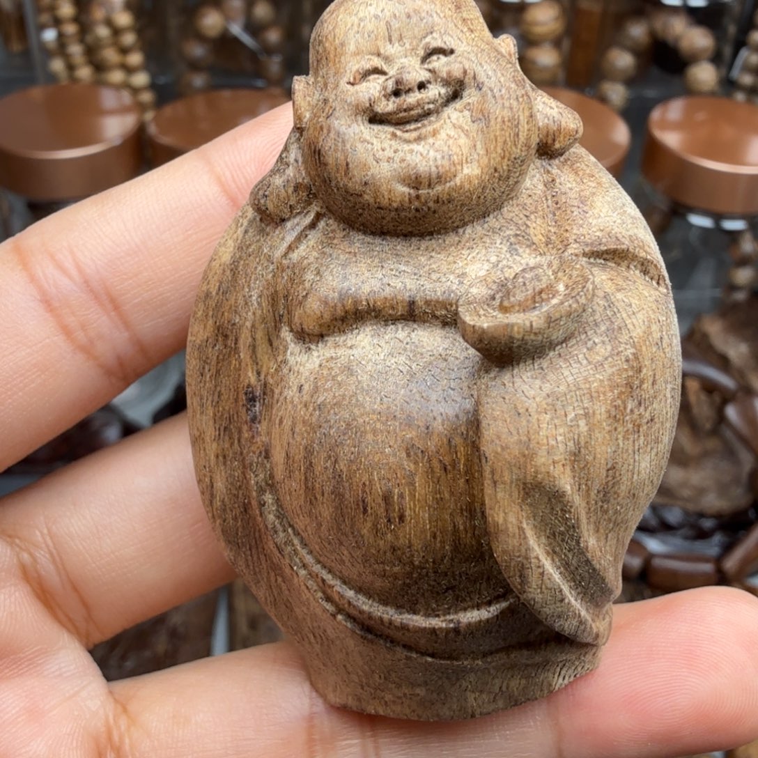 沉香沉香碎屑文莱弥勒佛 19 克