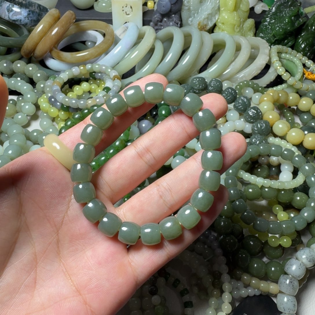 和田玉未镶嵌手串