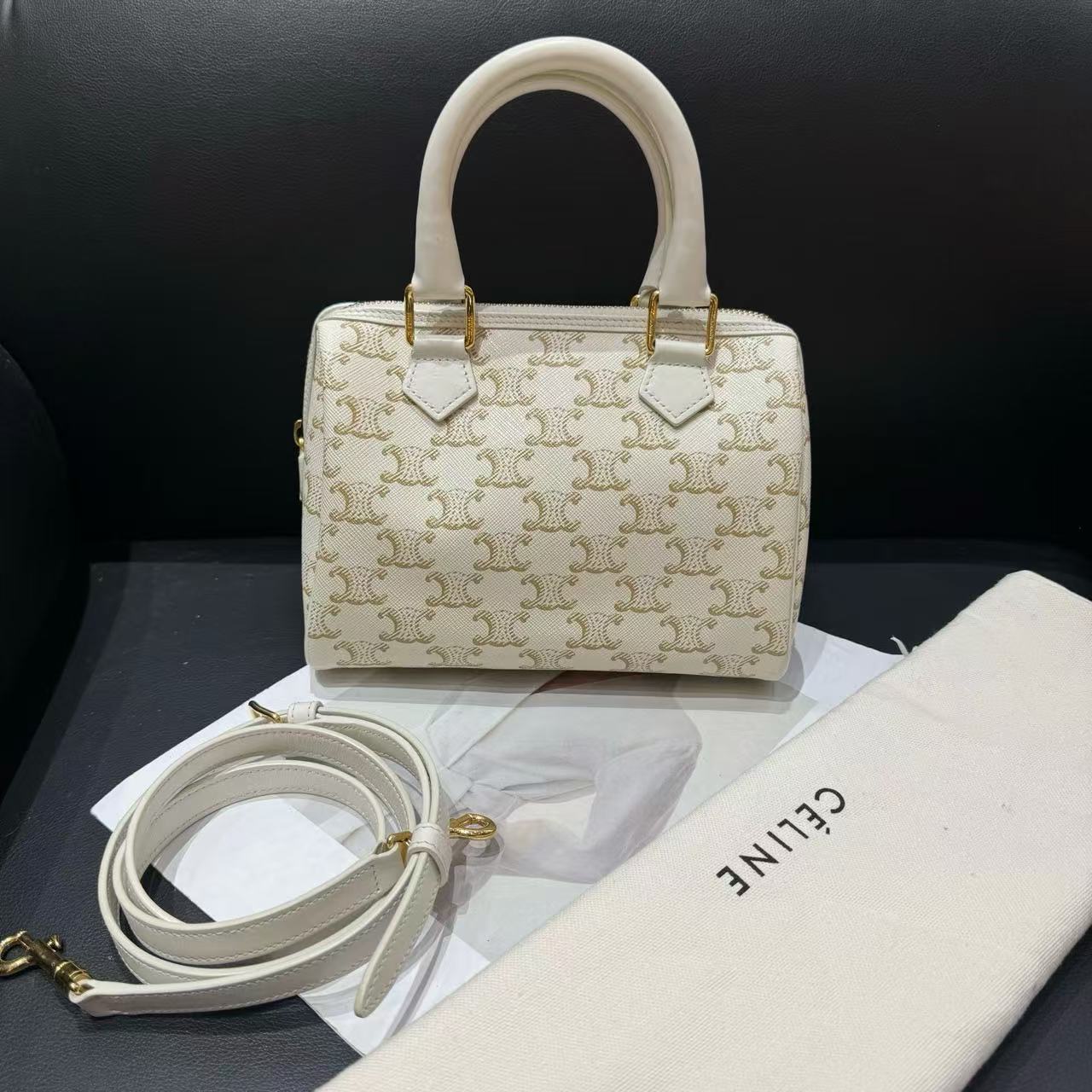 95新 Celine/思琳 米色老花凯旋门波士顿单肩包G6793