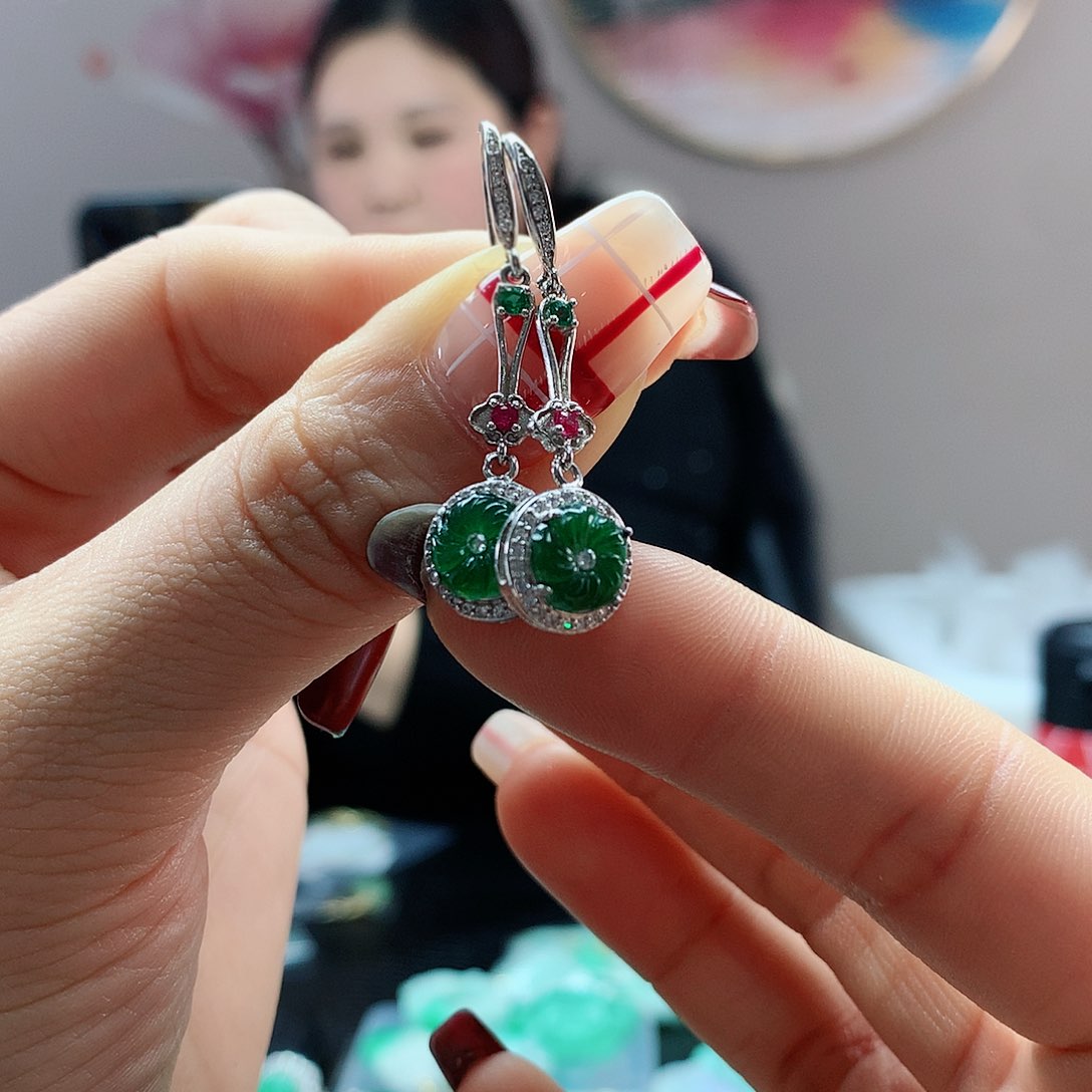 【闪购商品】翡翠耳饰银S925镶嵌，