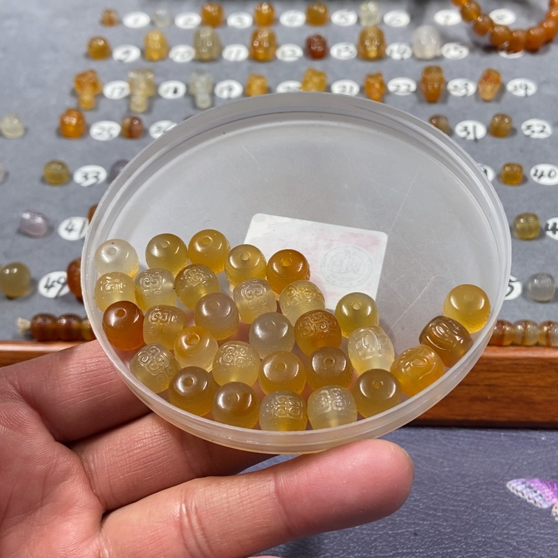 .***.玛瑙/玉髓合金颈饰珠